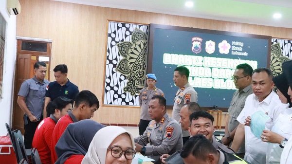 Polres Blora Donorkan 100 Kantong Darah 