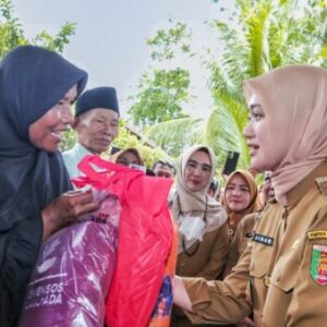 Gempa Tanggamus Rusak 15 Rumah, Wagub Lampung Jihan Nurlela Turun Langsung Salurkan Bantuan