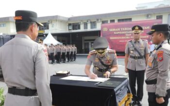 Kapolda Sumut Irjen Whisnu Hermawan pimpin Sertijab Kapolrestabes Medan