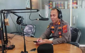Wakapolsek Medan Tembung AKP Kaston R. Samosir membahas solusi kemacetan dalam Dialog Interaktif RRI Medan