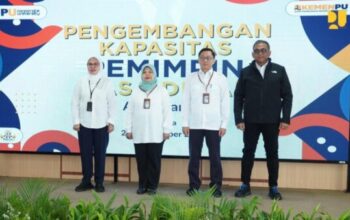 Sekjen Kementerian PU Wida Nurfaida membuka Pelatihan Pemimpin Masa Depan di Jakarta.