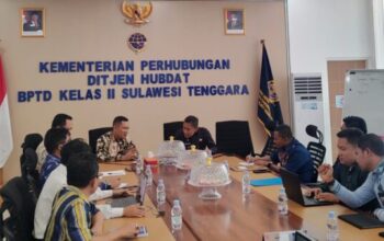 Bupati Buton Utara Afirudin Mathara bahas pemasangan lampu jalan dengan BPTD Sultra