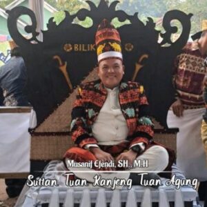 Musanif Efendi Resmi Sandang Gelar Adat Suttan Kanjeng Tuan Agung, Gubernur Lampung Apresiasi Begawi Pepadun