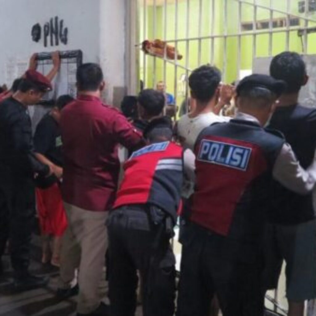 Razia Lapas Pemuda Tangerang Bikin Geger, Belasan HP Disita Lagi