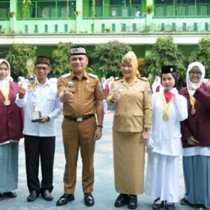 Wali Kota Metro Serahkan Penghargaan MUSCO III, Siswa Muhammadiyah Raih 53 Medali