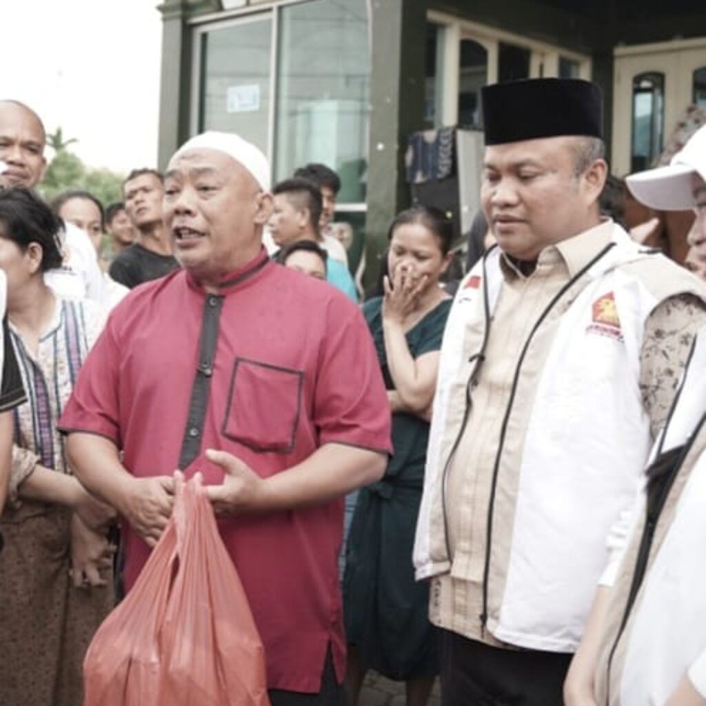 Gerindra Sumut Salurkan 5.000 Paket Makanan Ringankan Beban Warga Medan Terdampak Banjir