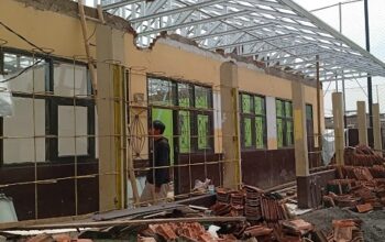 Isu Transparansi Dana Revitalisasi SDN Sampora 2025