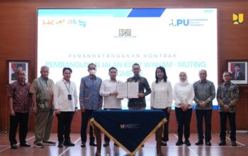 Kementerian PU Teken Kontrak Pembangunan Jalan Wanam–Muting Segmen II