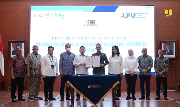 Kementerian PU Teken Kontrak Pembangunan Jalan Wanam–Muting Segmen II