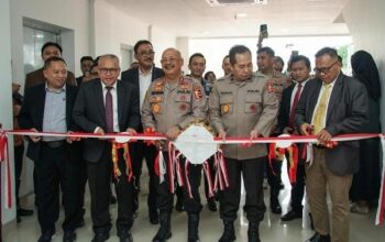 Komjen Chrysnanda Resmikan Pusat Studi Ilmu Kepolisian Unissula Semarang