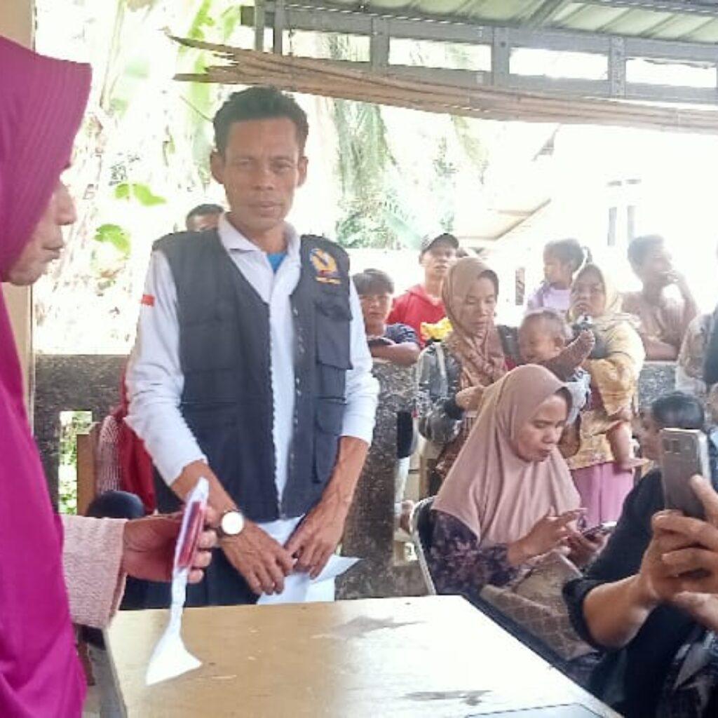 Pemdes Cirinten Salurkan BLT Kesra Rp900 Ribu ke 326 KPM Tanpa Potongan Satupun