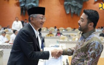 Menteri PU Dody Hanggodo saat memaparkan anggaran 2026 dalam rapat kerja bersama Komisi V DPR RI.