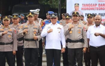 Kapolda Papua Tengah Brigjen Pol Alfred Papare pimpin apel kesiapsiagaan bencana di Nabire