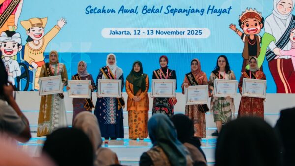 Bunda PAUD Lampung menerima penghargaan nasional dari Kementerian Pendidikan