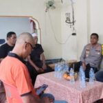 Kapolres Metro Jakbar Ajak Warga RW 06 Tanjung Duren Utara Perkuat Poskamling dan Gotong Royong