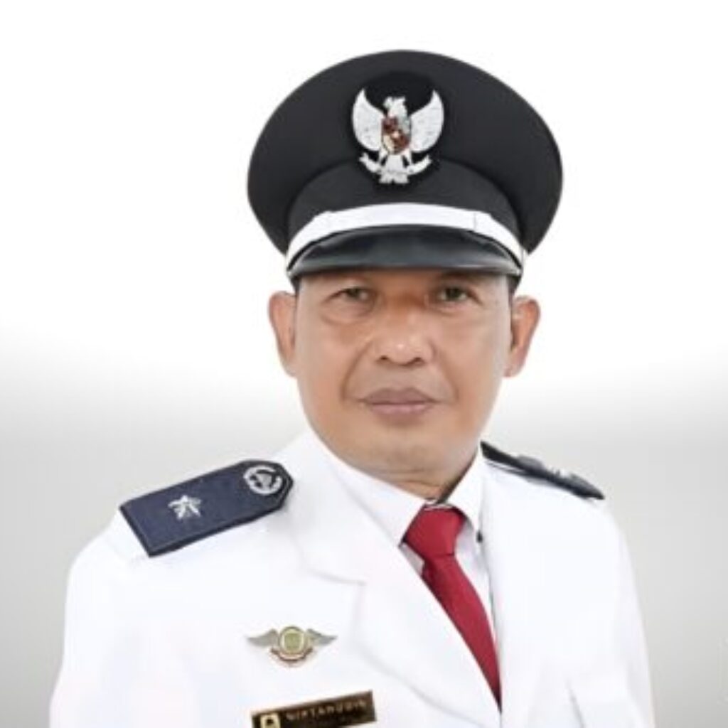 Kepala Desa Cirinten Imbau Warga Waspada Hadapi Musim Hujan