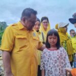 Ketua DPRD Sukabumi Turun Langsung Bantu Korban Banjir Bandang Cikahuripan