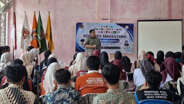 Delegasi Ormawa mengikuti Kongres Mahasiswa Undhari 2025 di Gedung C Kampus Undhari.