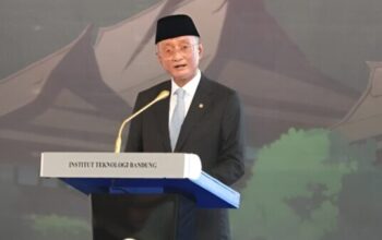 Menteri PU Dody Hanggodo saat menyampaikan pentingnya infrastruktur berkelanjutan di ITB.