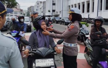 Petugas Polda Sumut melaksanakan Operasi Zebra Toba hari ke-4 dengan penindakan berbasis ETLE.