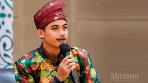 Mahasiswa Riau di Jakarta menyerukan imbauan menjaga stabilitas daerah pasca OTT pejabat Pemprov Riau.