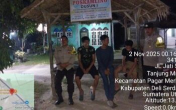 Personel Polresta Deli Serdang melaksanakan Patroli Presisi di wilayah hukum untuk menjaga Kamtibmas.