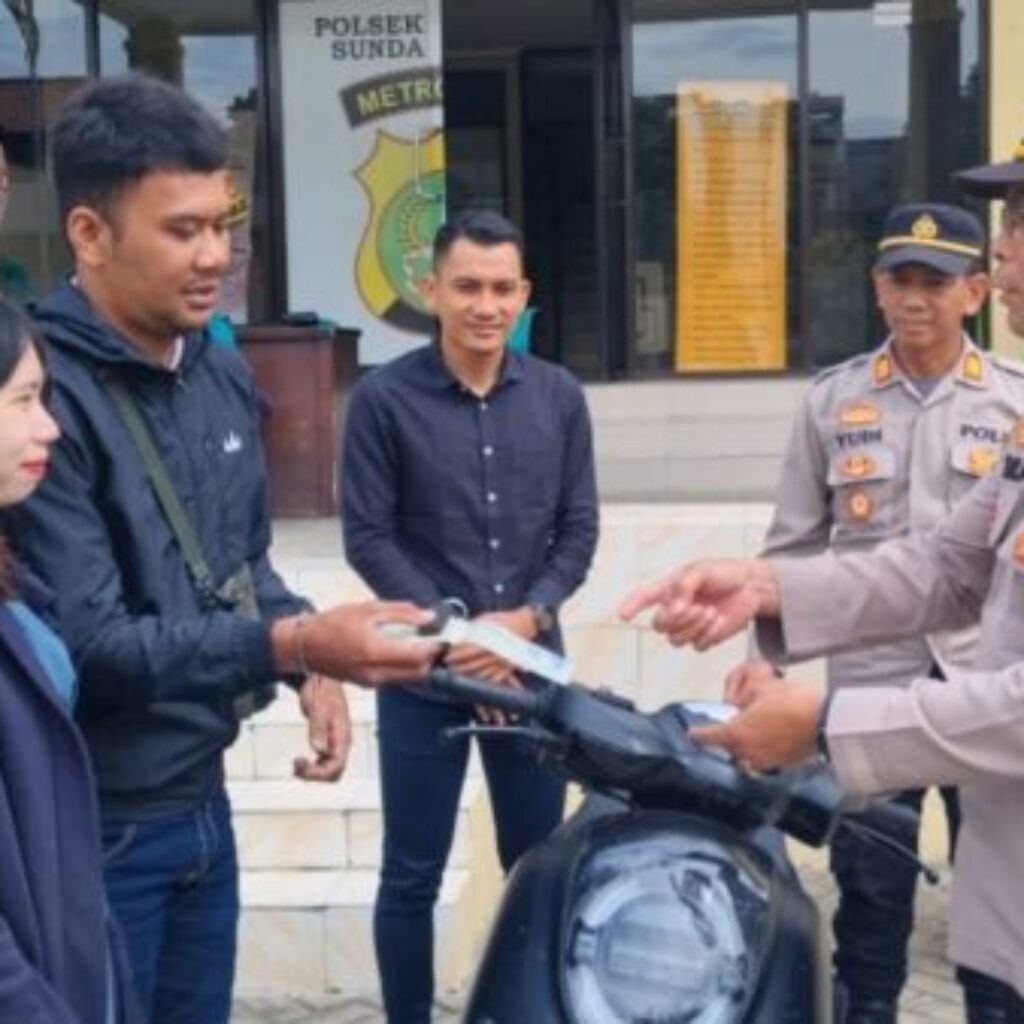 Polsek Sunda Kelapa Kembalikan Motor Hasil Penggelapan, Kasus Diselesaikan Kekeluargaan