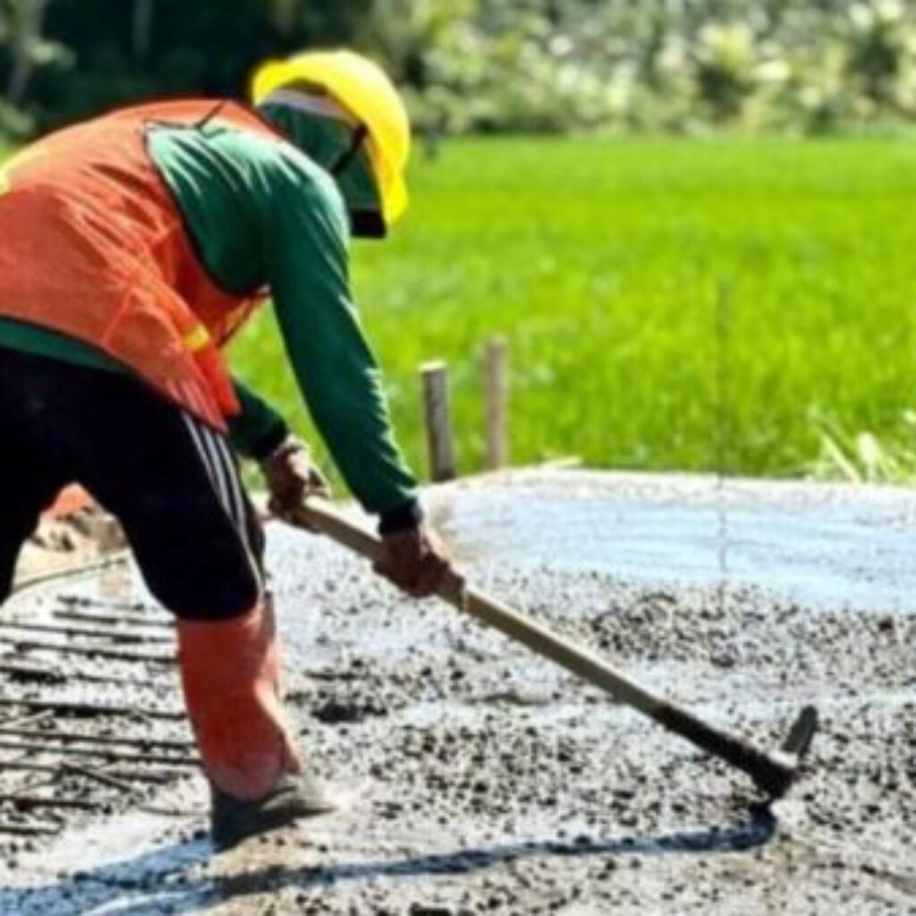 Program Padat Karya 2025 Serap 185 Ribu Pekerja, Dorong Ekonomi Lokal