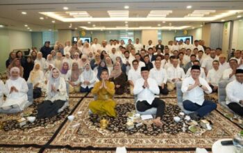 Ustadz Maulana mengisi acara Virtue PTPN IV PalmCo
