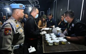Polda Sumut dan TNI gelar razia gabungan di tempat hiburan malam Medan
