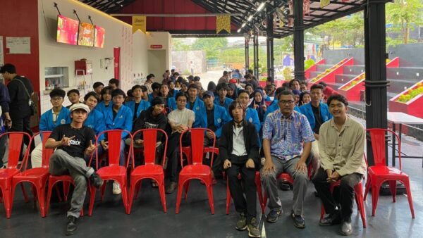 Diskusi publik di Tangsel membahas supremasi sipil Indonesia tahun 2025.