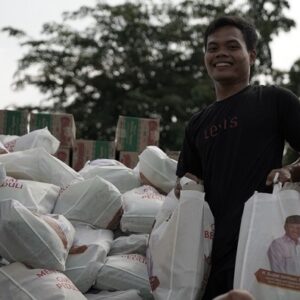 Respons Cepat Gerindra Sumut: 1.000 Paket Sembako Dikirim ke Warga Terdampak Banjir Besitang