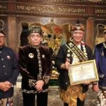 Abah Anton Charliyan Dianugerahi Sriraksa Kalpa Budaya