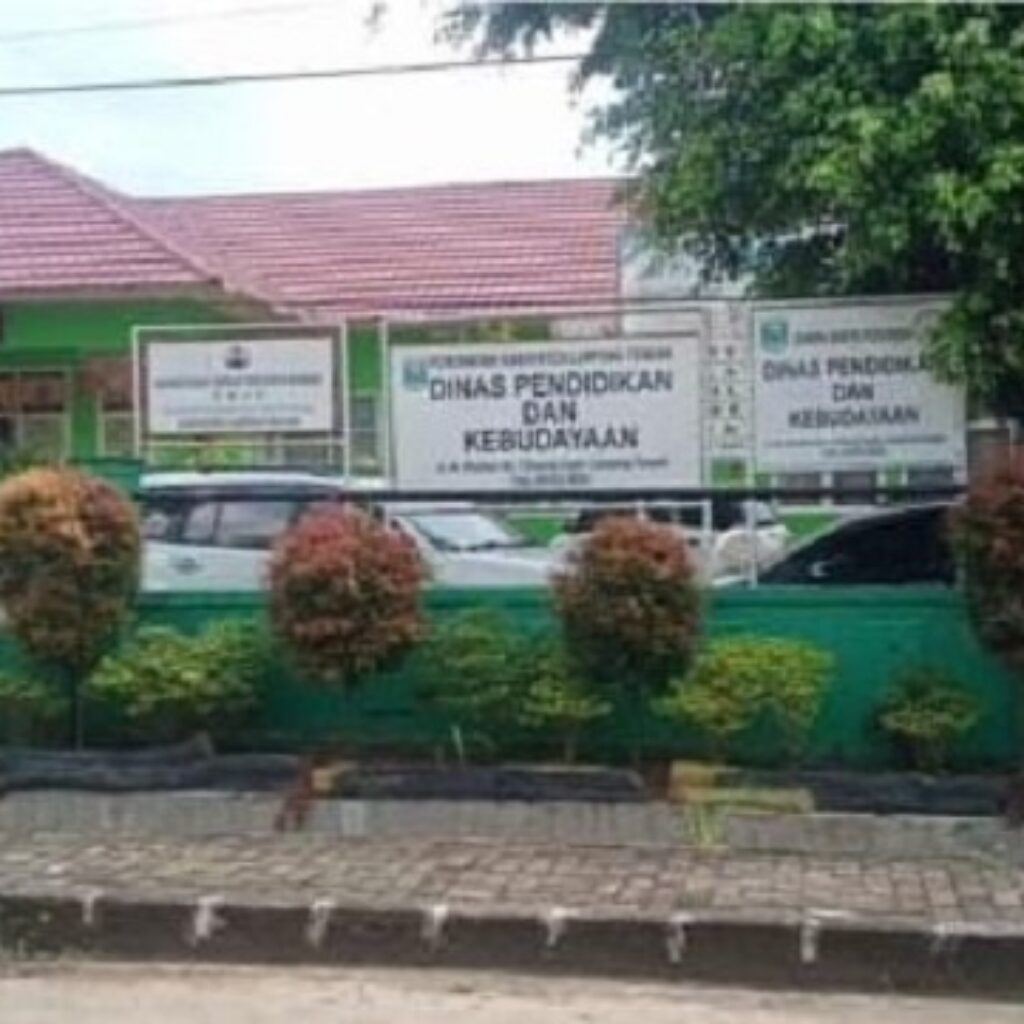 Dinas Pendidikan Lampung Tengah Panggil Kepala SDN 1 Tanjung Harapan Terkait Dugaan Penjualan LKS