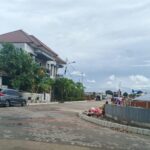 Jalan Kavling DKI Tomang Tiga Berubah Jadi Conblock, Warga Meruya Selatan Pertanyakan Legalitas