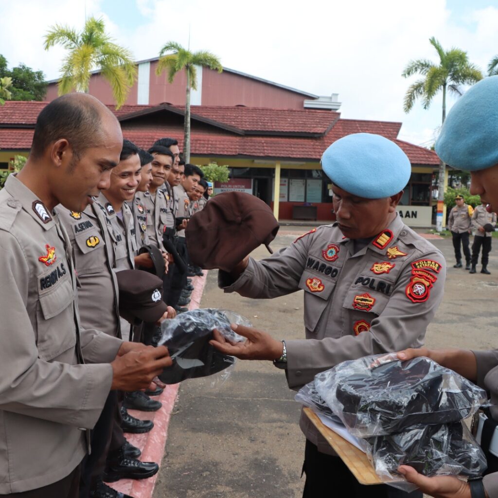 Kasipropam Polres Ketapang Pimpin Gaktiblin, Tegakkan Kedisiplinan dan Kerapian Personel