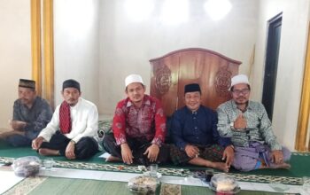 Kepala Desa Cirinten Hadiri Pengajian Bulanan Nurul Abror