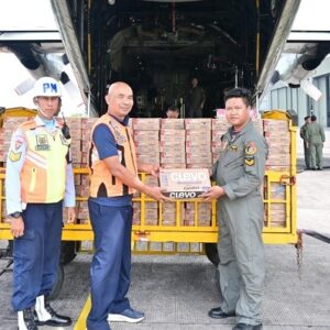 Lanud Husein Sastranegara dan Warga Bandung Kirim 3 Ton Bantuan Bencana ke Aceh dan Sumatera