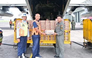 Lanud Husein Sastranegara dan Warga Bandung Kirim 3 Ton Bantuan Bencana