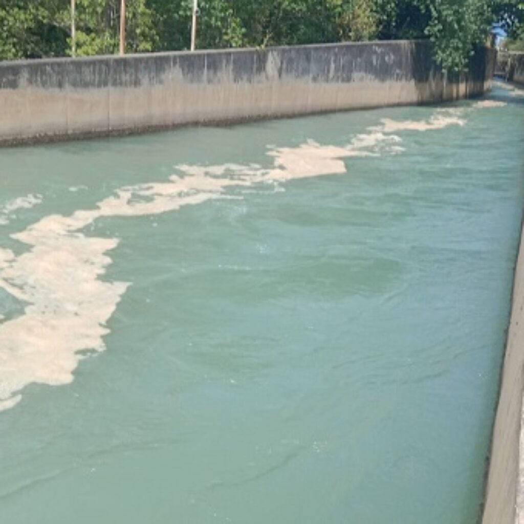 MPP Soroti Limbah Berbusa dari PLTU 2 Labuan, Desak Pengelolaan Lingkungan Diperbaiki