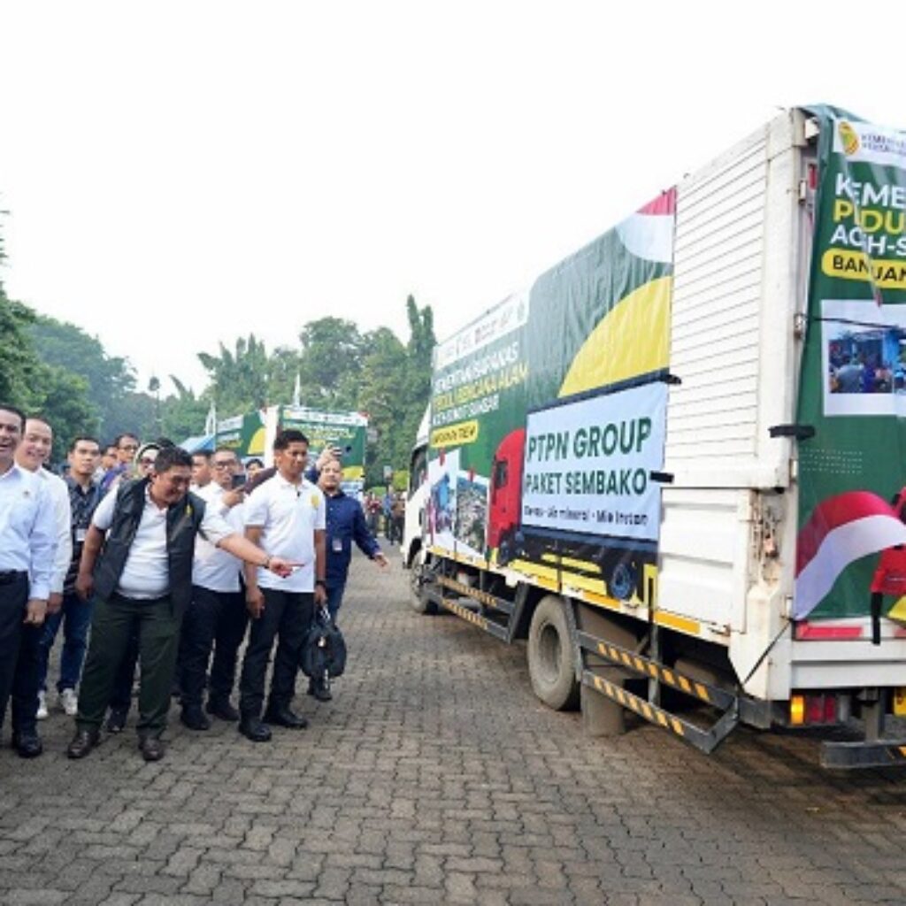 PalmCo Salurkan 500 Ton Minyak Goreng bantu Korban Banjir Sumatra, Pemerintah Apresiasi Peran BUMN Jaga Pasokan Pangan