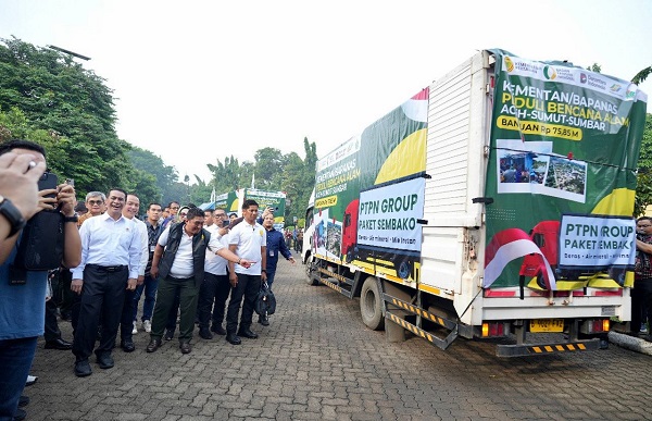 PalmCo Salurkan 500 Ton Minyak Goreng bantu Korban Banjir Sumatra