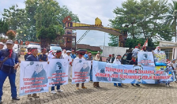 Pertanyakan Anggaran Publikasi Puluhan Milyar