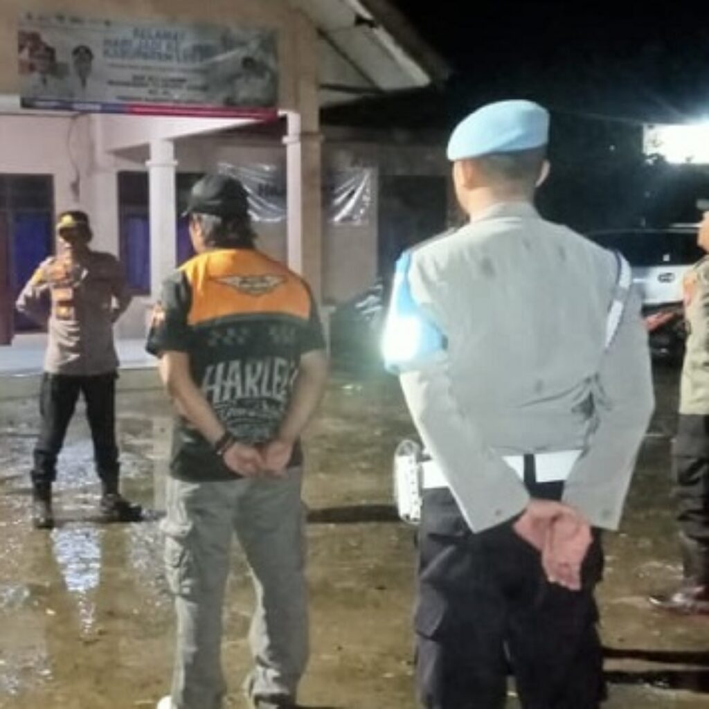 Gelar Apel di Alun-alun Kecamatan, Polsek Cirinten Siagakan Personel Amankan Malam Tahun Baru 2026