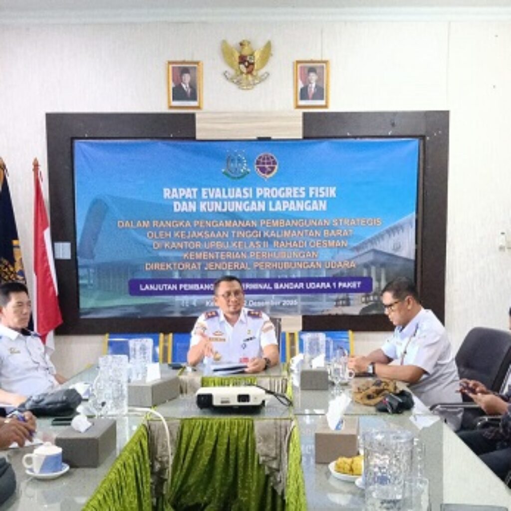 Konferensi Pers Progres Pembangunan Terminal Bandara Rahadi Oesman Ketapang Capai 80 Persen