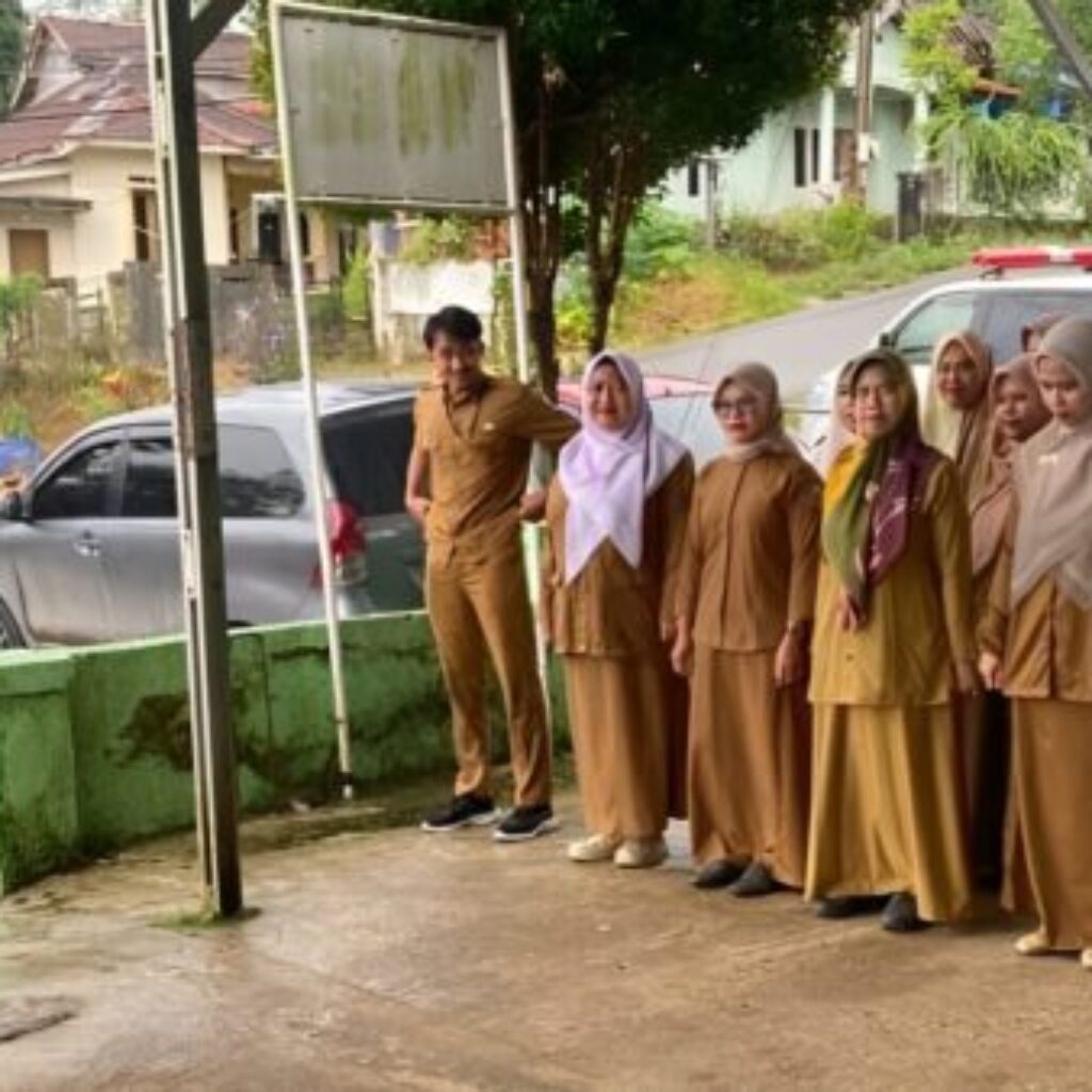 Apel Pagi Rutin Puskesmas Cirinten, Perkuat Disiplin dan Komitmen Pelayanan