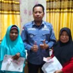 Kepala Desa Aur Duri Muslim menjelaskan kebijakan bantuan sosial untuk warga