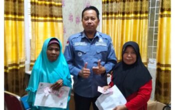 Kepala Desa Aur Duri Muslim menjelaskan kebijakan bantuan sosial untuk warga