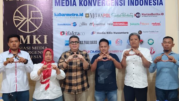 HUT AMKI ke-1 dirayakan dengan syukuran di Sekretariat AMKI Pusat