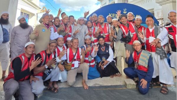 Keramaian jamaah Ijtima Ulama Lampung 2025 yang mendorong peningkatan ekonomi warga sekitar.